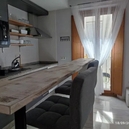 Apartment Encanto. Centrico Triplex Cerca De La Corredera Y Casco Antiguo. *